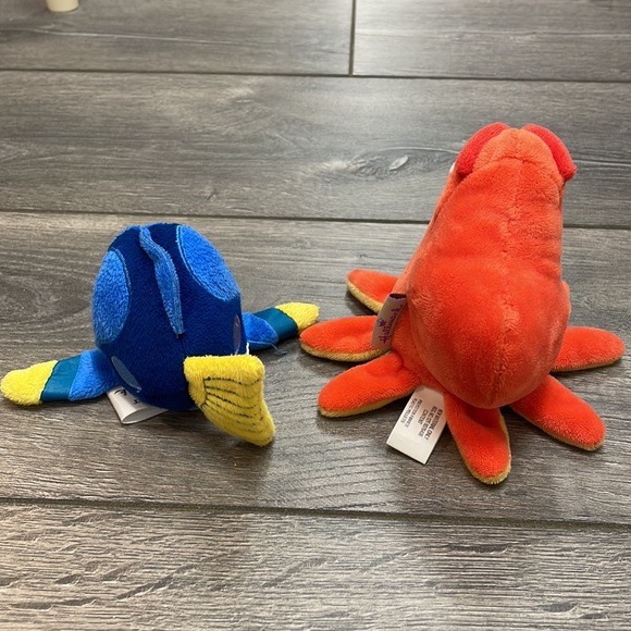 Hallmark Disney Finding Nemo itty bittys - Picture 2 of 2